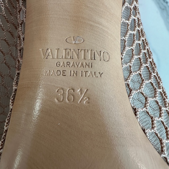 Valentino Garavani Alcove Mesh Rockstud Booties - Picture 9 of 11